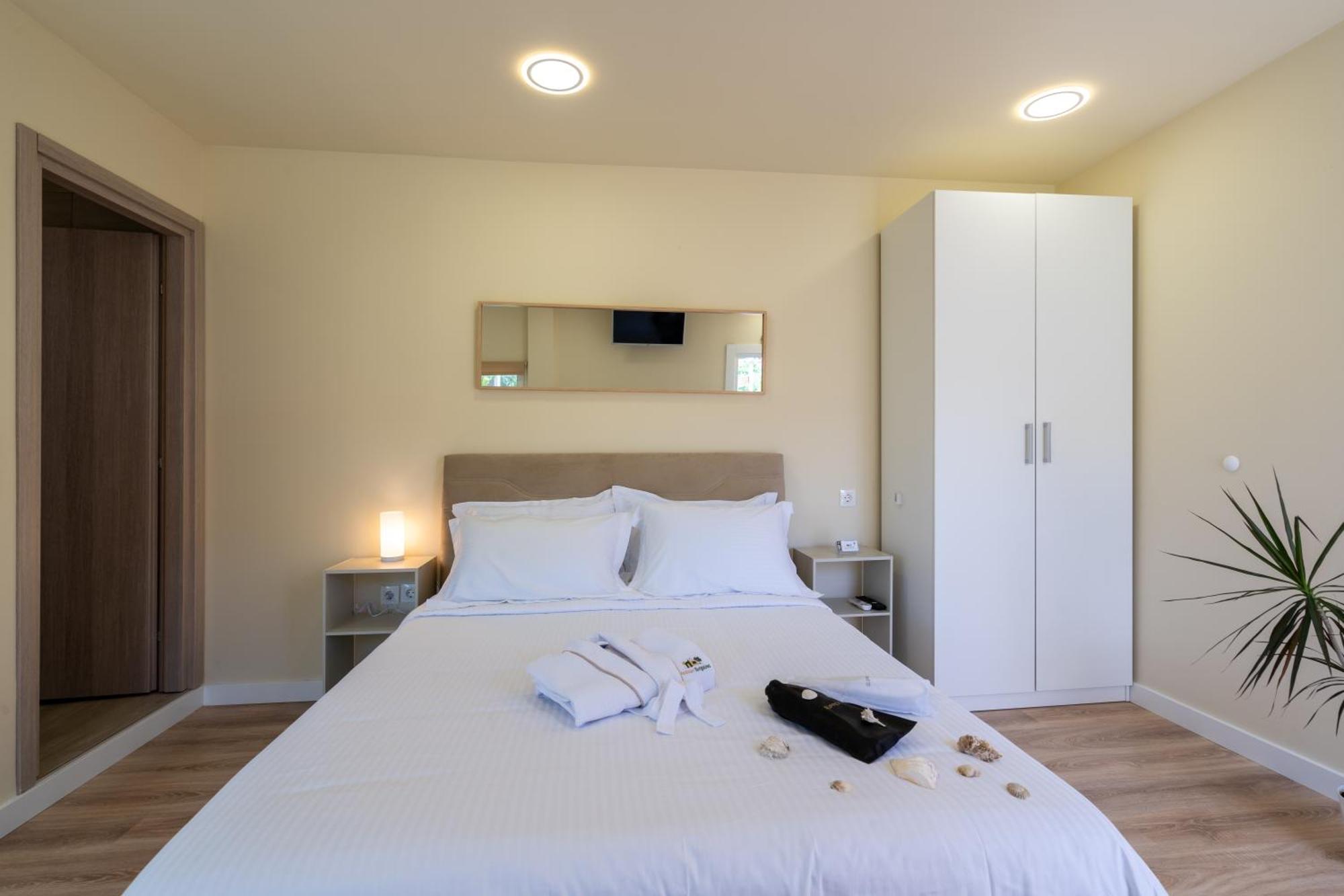 Modular Bungalows With Heated Pool Artemis Greece Exterior foto